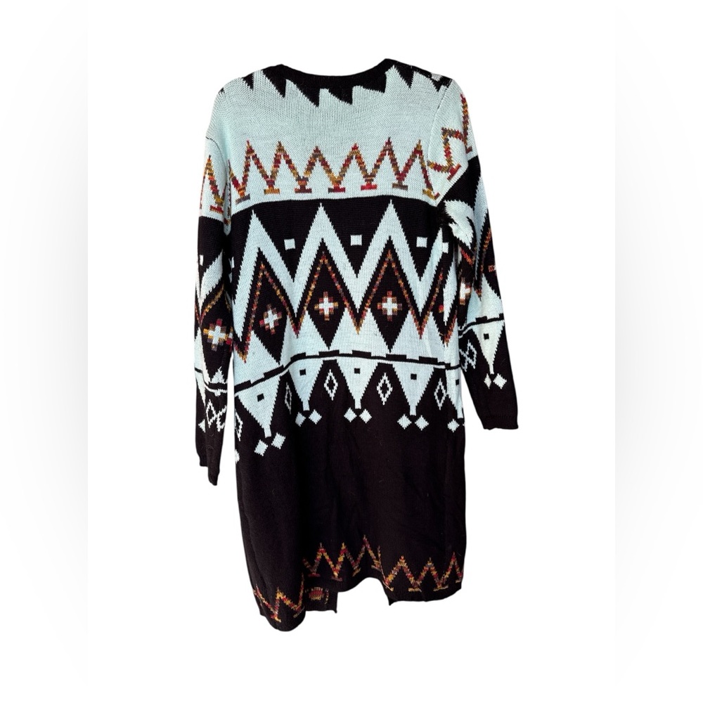 Selfie Couture Aztec-Inspired Cardigan - Size M/L - Picture 2 of 7